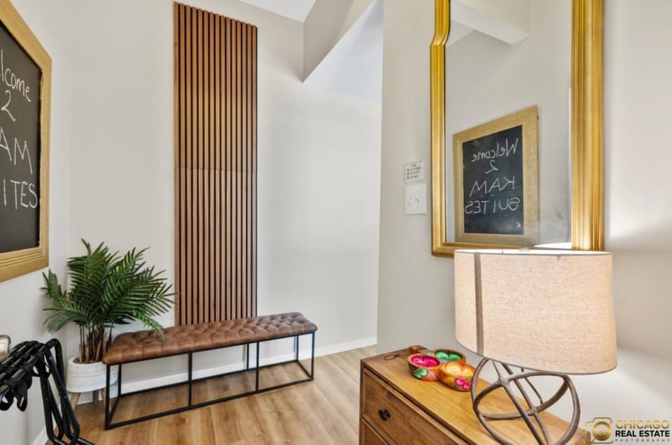 Spacious apartment in awesome Chicago with WiFi, AC Apartment in Chicago