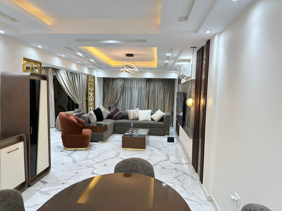 شقه فندقيه المهندسين لبنان Apartment in Egypt