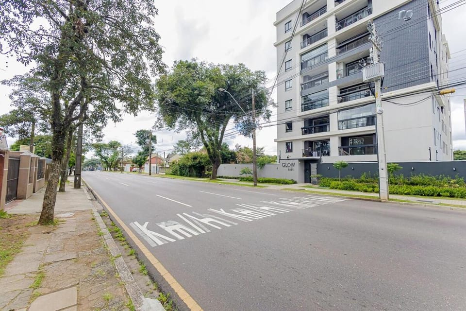 Executivo próximo ao Portão, Shopping Palladium e Cidade Industrial - GLOW 1 SUÍTE Apartment in Curitiba