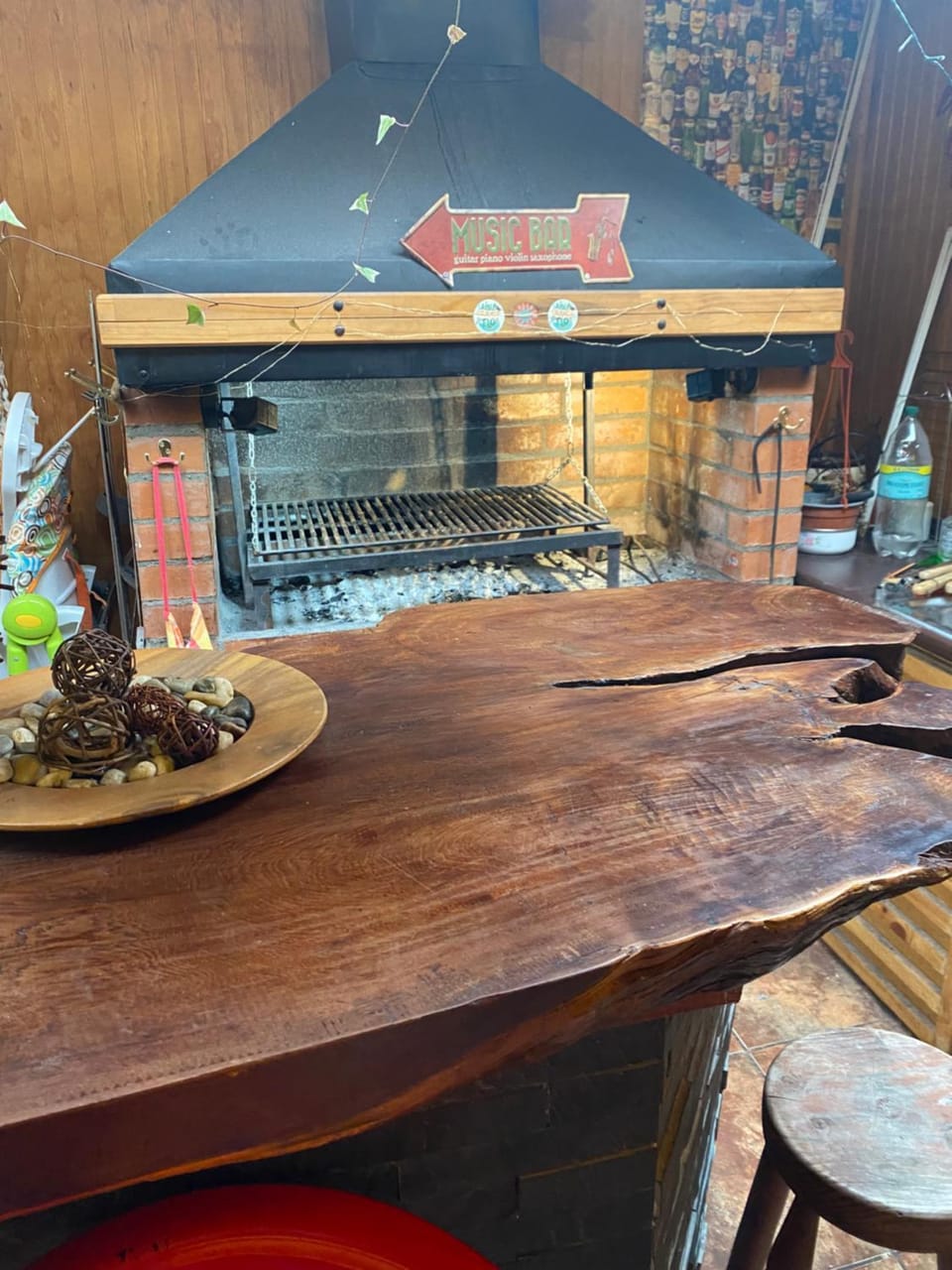 BBQ facilities, Food and drinks