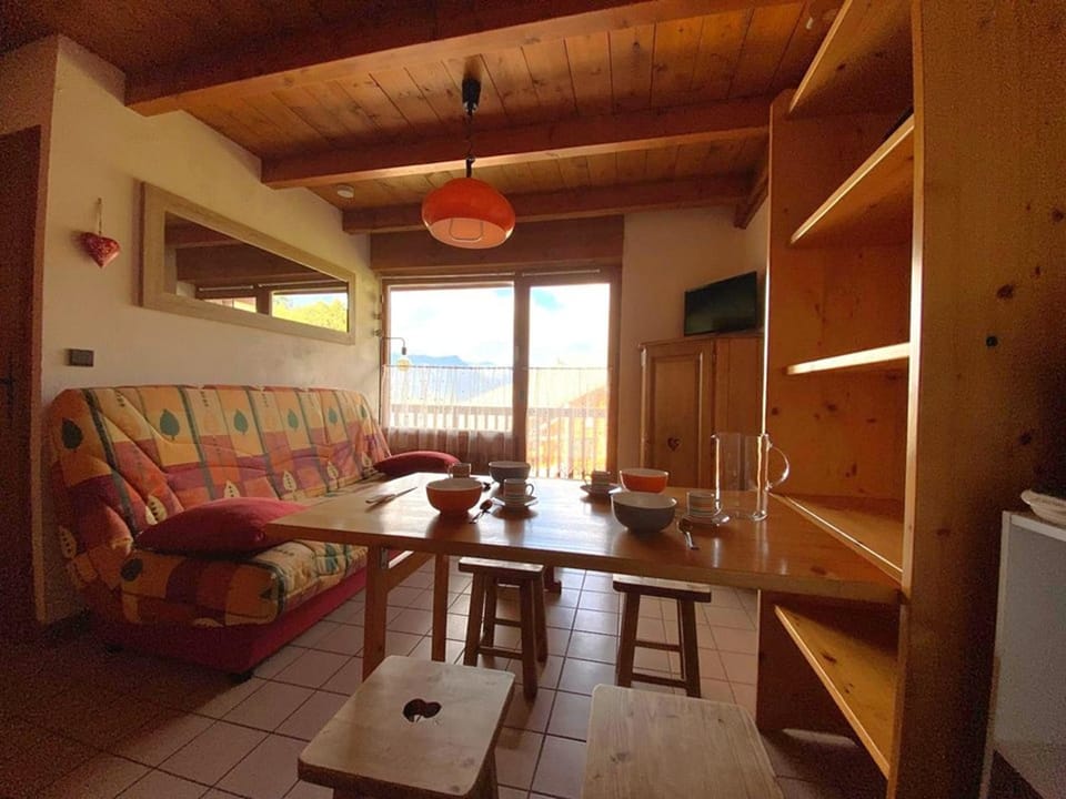 Studio cosy 4 personnes à 100m des pistes - FR-1-733-166 Apartment in Notre-Dame-de-Bellecombe