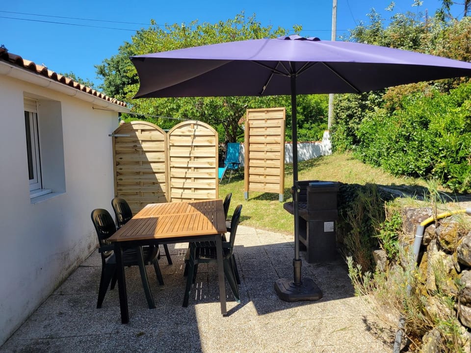Maisonnette à Barbâtre près plage, 4 pers., terrasse, parking - FR-1-823-156 House in Pays de la Loire