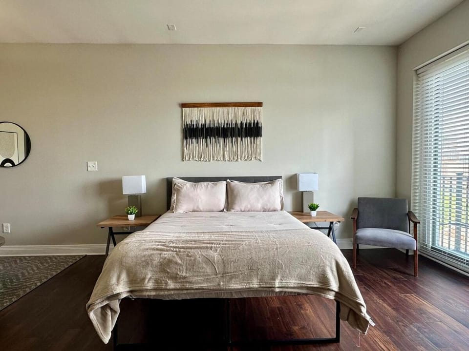 Downtown Penthouse Loft with View Apartment in Indianapolis