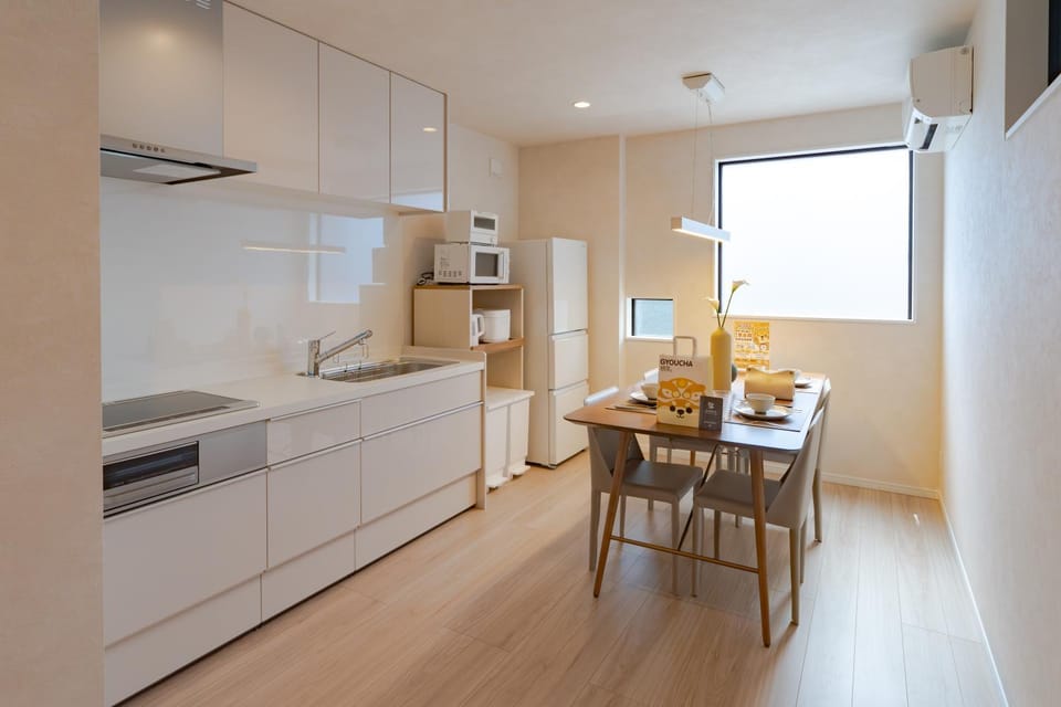 Kitchen or kitchenette, Living room, Dining area