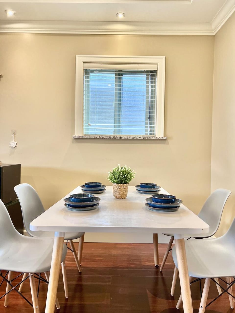Central & Comfy 1B1B Apartment in Vancouver