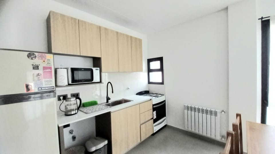 CENTRO NORTE IV con cochera a 100 mts de Av Alem y del consulado Apartment in Bahía Blanca