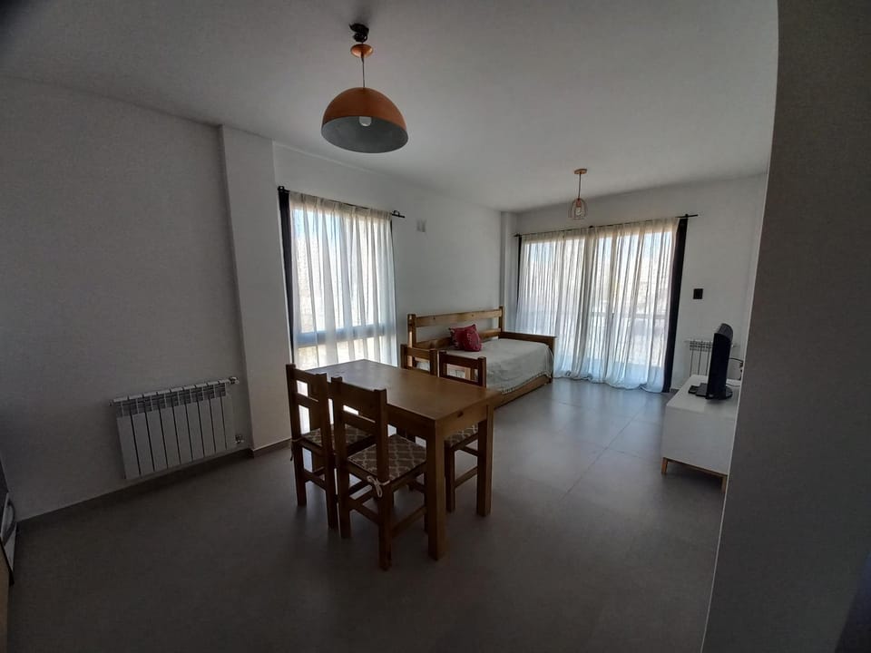 CENTRO NORTE IV con cochera a 100 mts de Av Alem y del consulado Apartment in Bahía Blanca