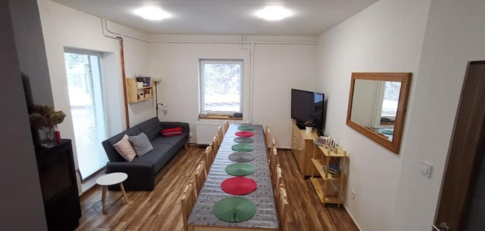 Communal lounge/ TV room