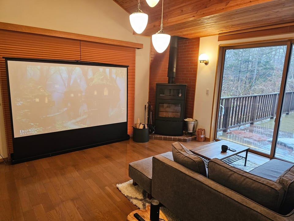 TV and multimedia, Living room