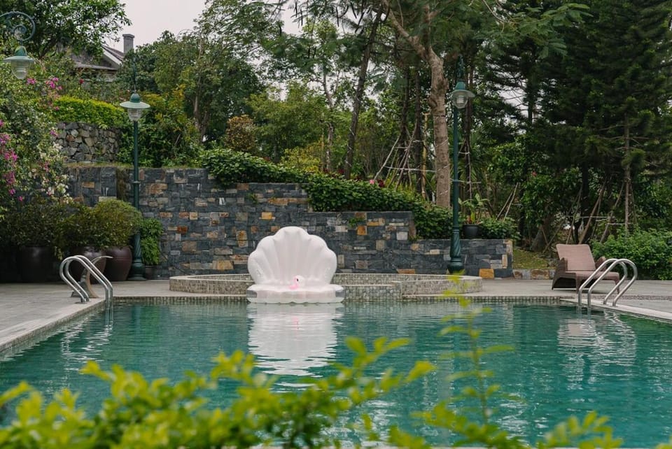 Pool view, Swimming pool