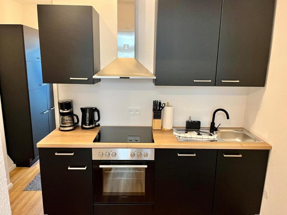 Coffee/tea facilities, Kitchen or kitchenette, pet friendly, stove, toaster
