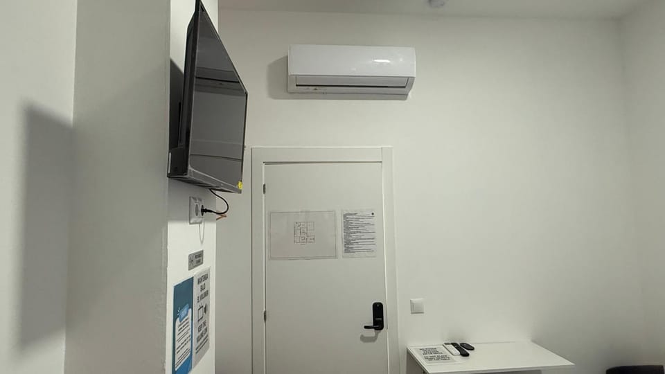 TV and multimedia, air conditioner