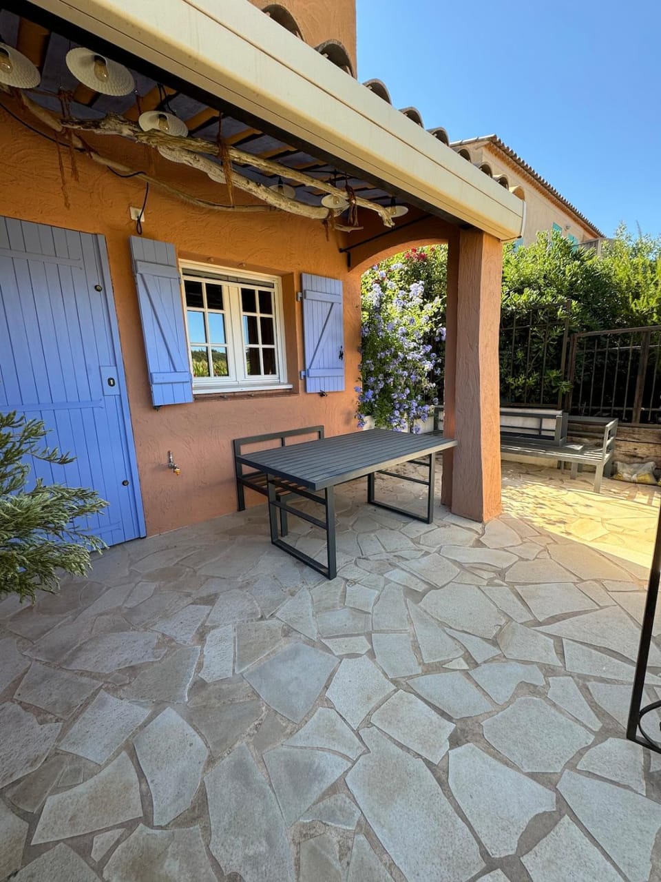Elegant Duplex, pool and beach House in Roquebrune-sur-Argens