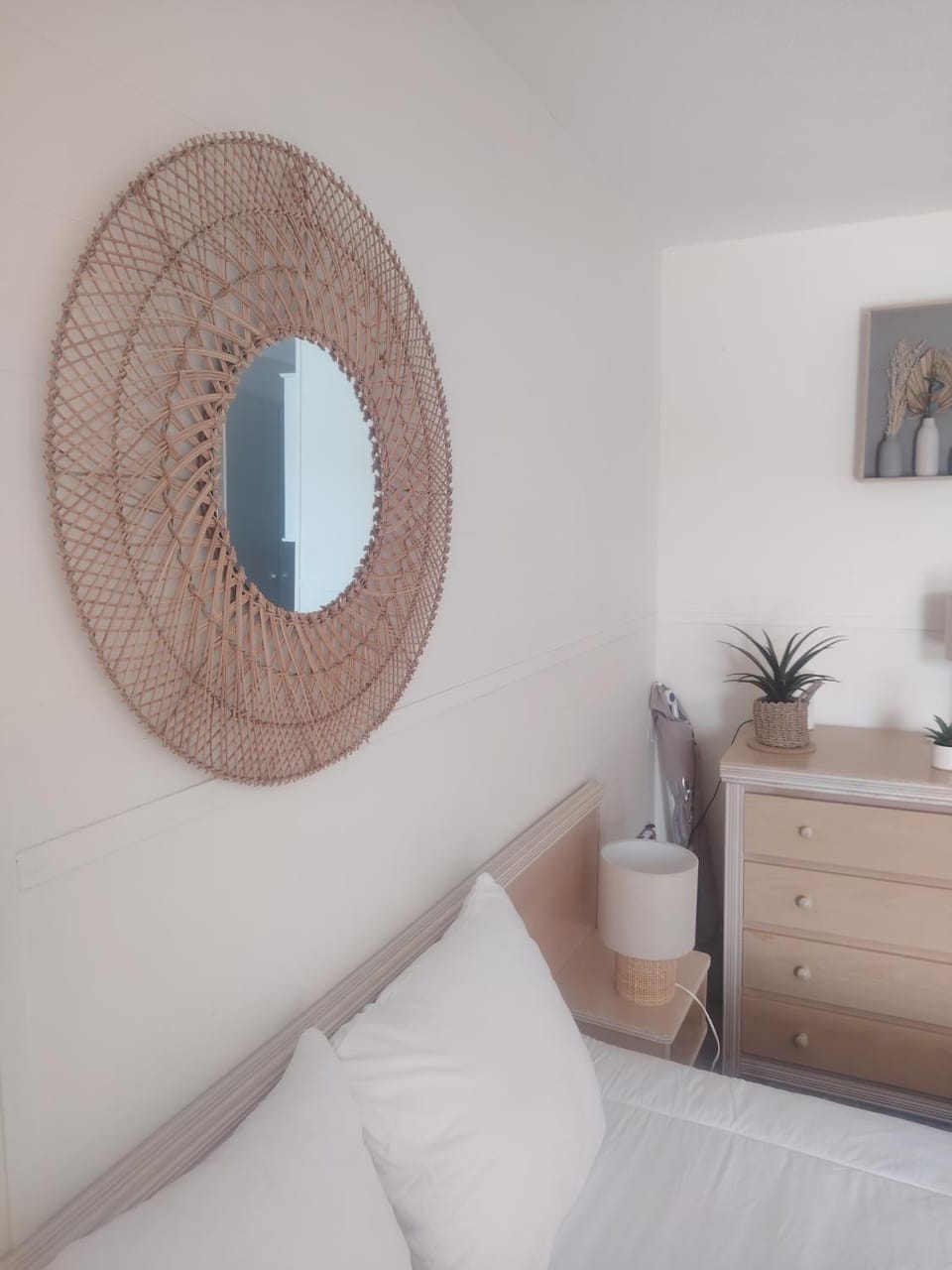 Agréable studio climatisé, avec parking, piscine et vue Apartment in Balaruc-les-Bains