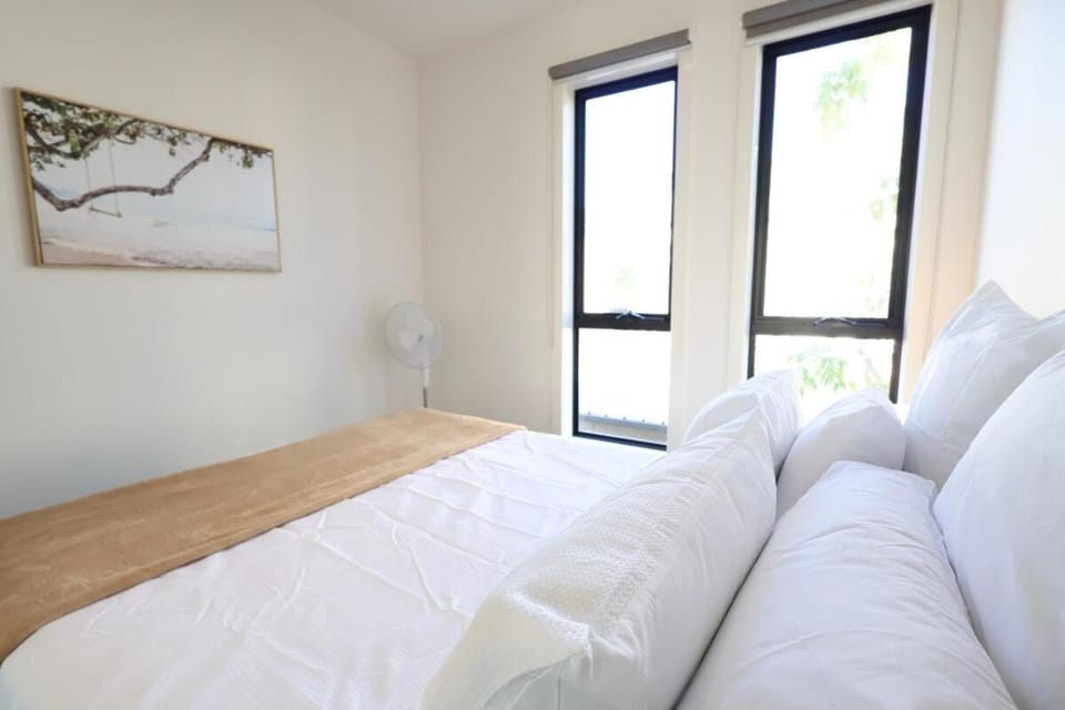 Cheltenham Southland Family Retreat Entire 3BR Endless Golfclubs and Beaches House in Cheltenham
