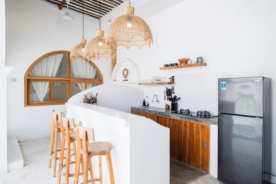 Boho-Chic Canggu 3 BR Pool Villa - Great Location Villa in North Kuta