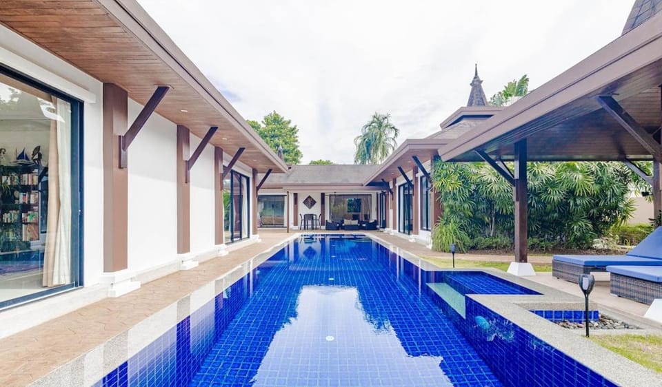 4 BR Jacuzzi Pool Villa with Playground, near Layan, Laguna, Bang Tao beach Villa in Thep Krasatti