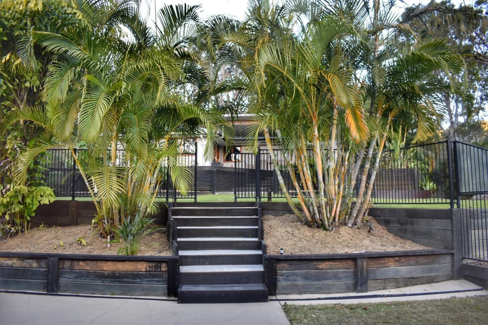 Huge Hidden Hinterland Estate House in Canungra