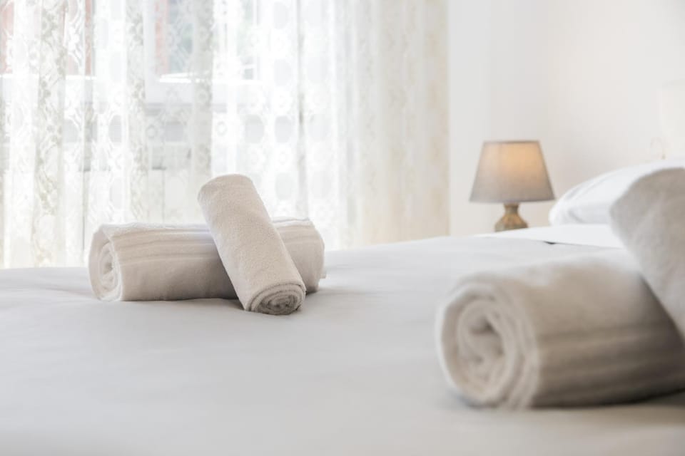 Hostdomus-Casa Marais Apartment in Finale Ligure