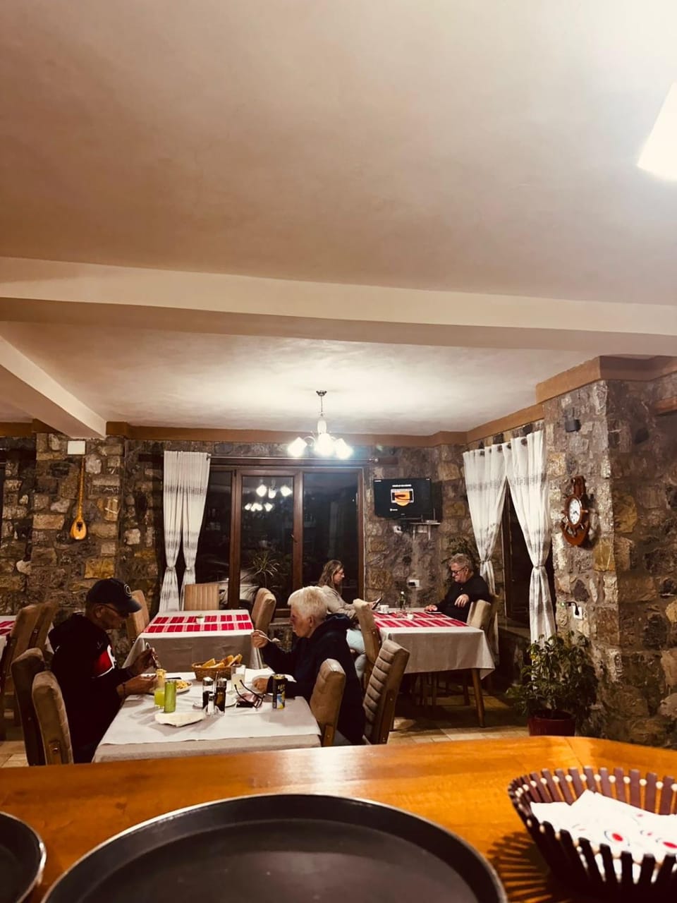 Restaurant/places to eat