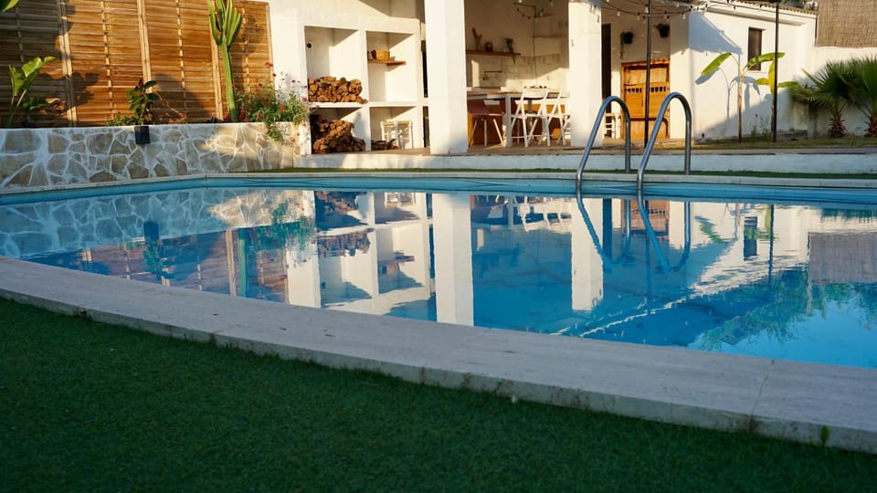 BBQ facilities, BBQ facilities, Pool view, Swimming pool