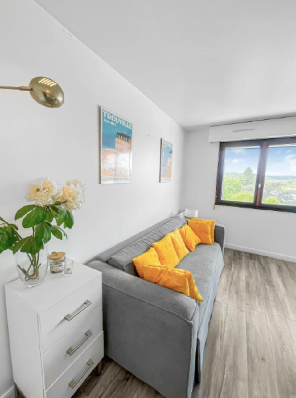 Apartment with pool near city center and sea Apartment in Deauville