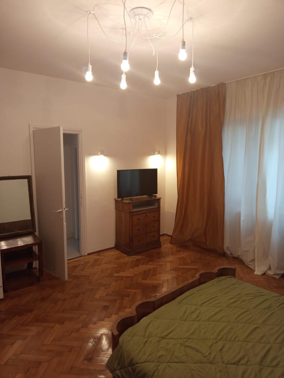 Bed, Photo of the whole room, Evening entertainment, Bedroom