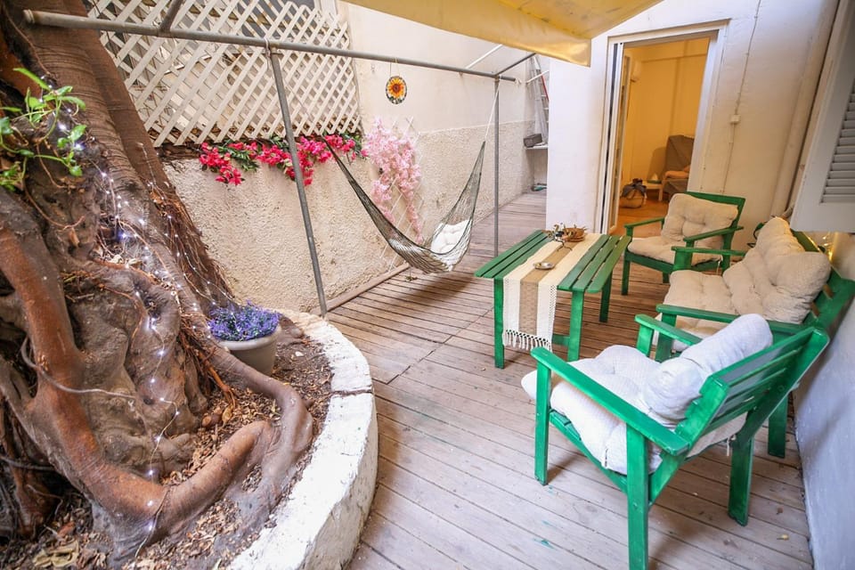 Sunny Garden Apartment kolonaki Apartment in Athens