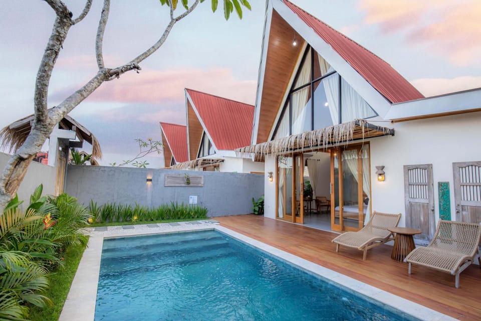 Property building, Swimming pool