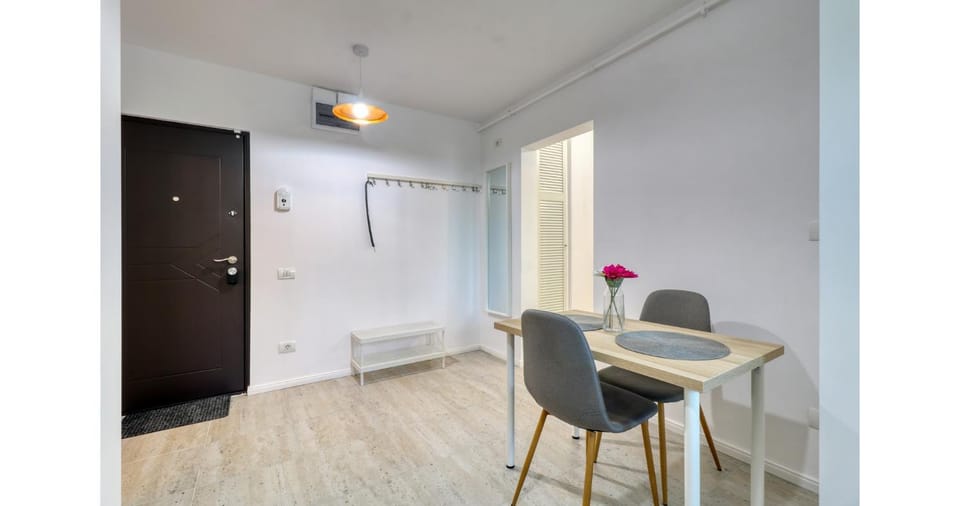 Lobby or reception, Dining area, internet, wardrobe