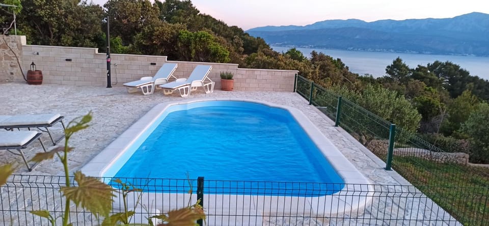 Day, Swimming pool, sunbed