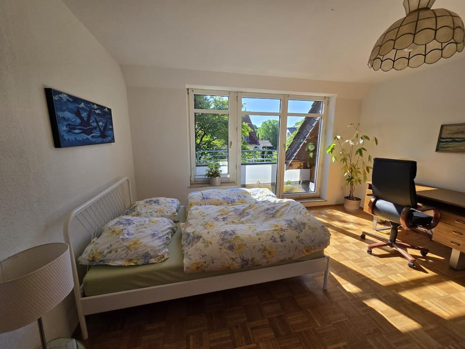Bed, Balcony/Terrace, Bedroom