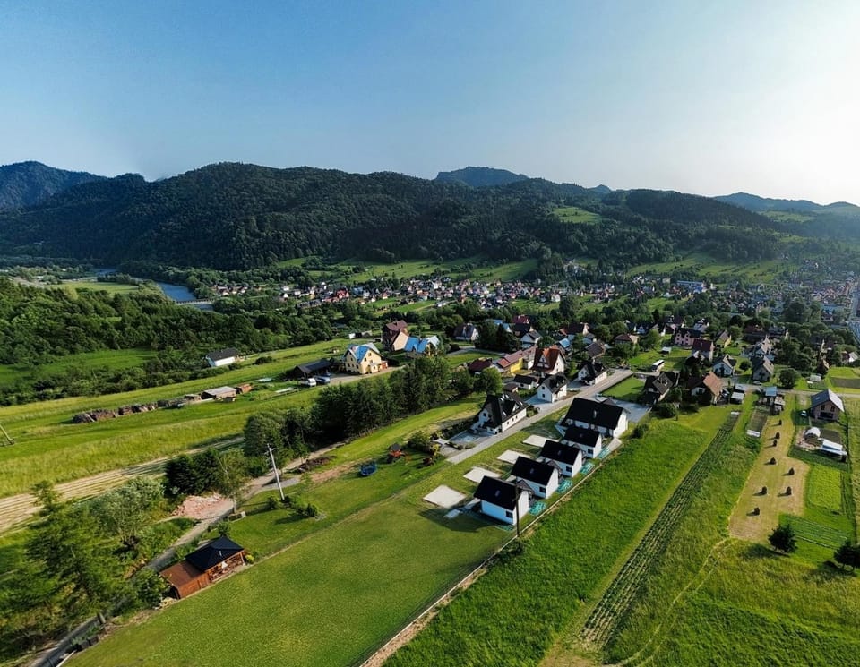 Property building, Bird's eye view, View (from property/room), City view, Garden view, Mountain view, River view