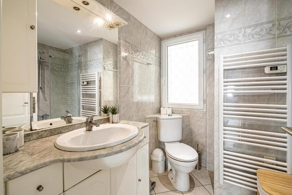 Toilet, Bathroom, Bath, towels