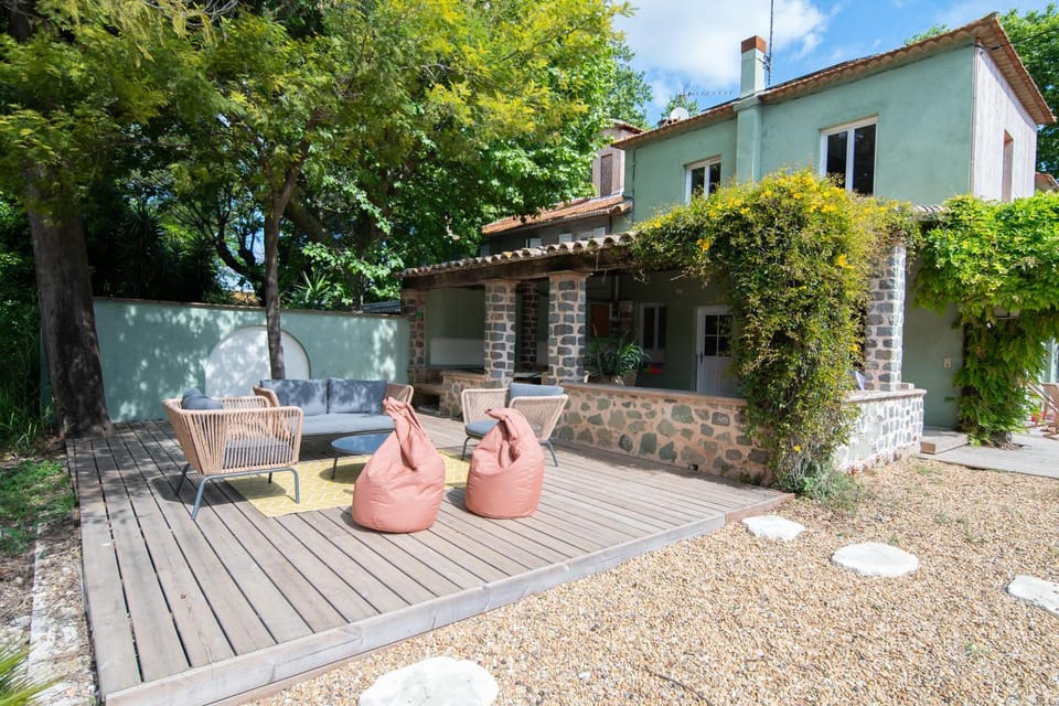 Property building, Patio