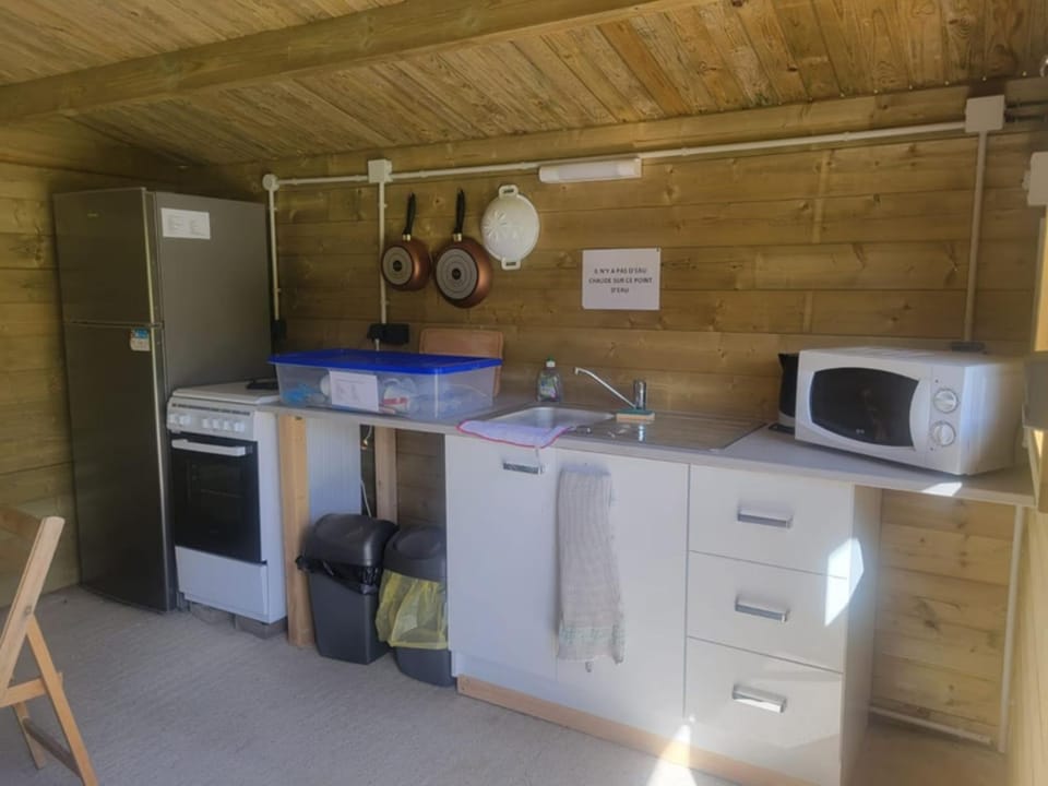 microwave, oven