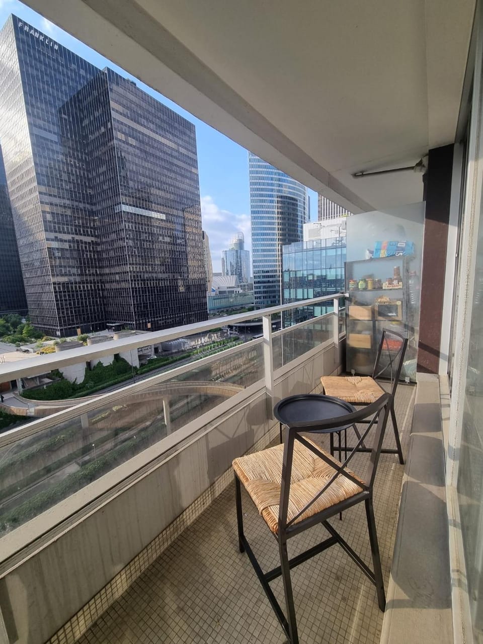Floor sixteen Apartment in Puteaux