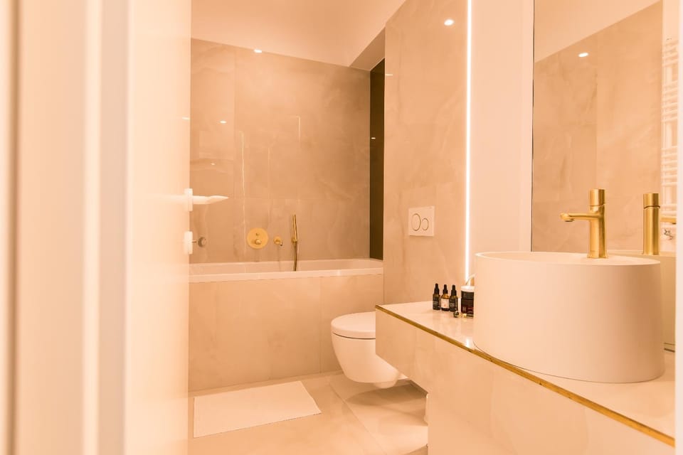 Bathroom, Bath
