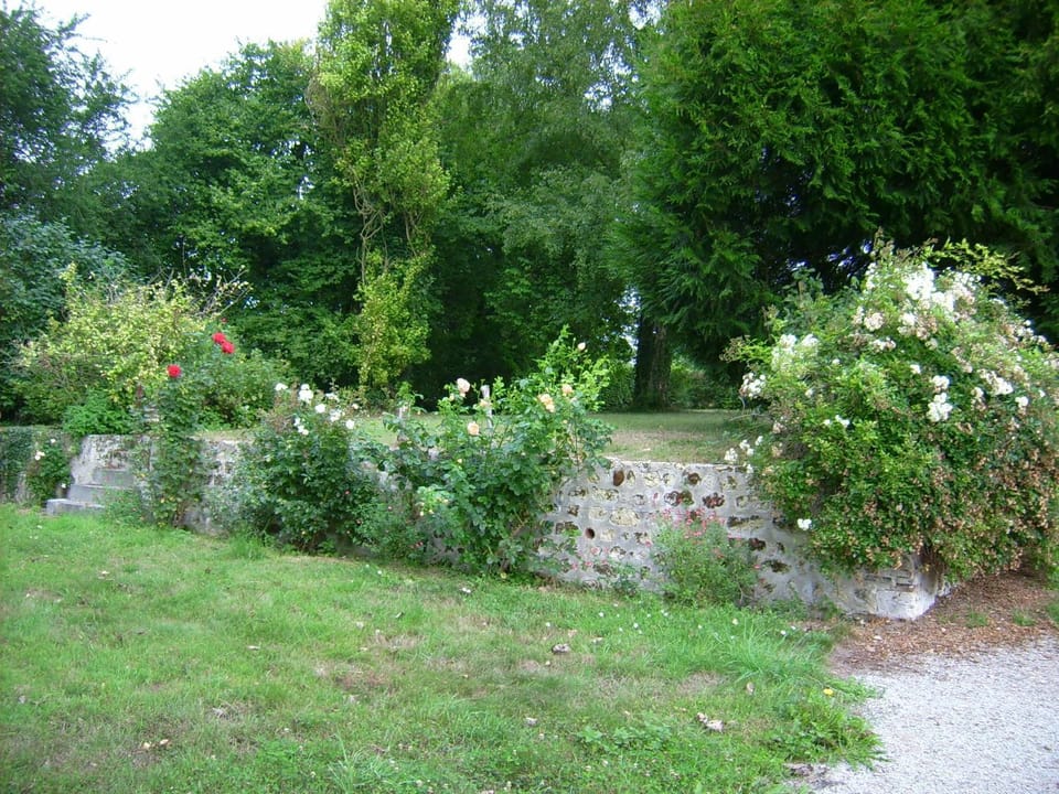 Chambre d'hôte au domaine de la Miottiere Bed and Breakfast in Normandy