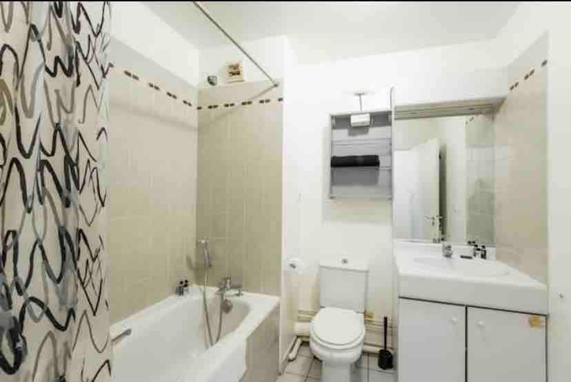 Petit paradis Apartment in Clichy