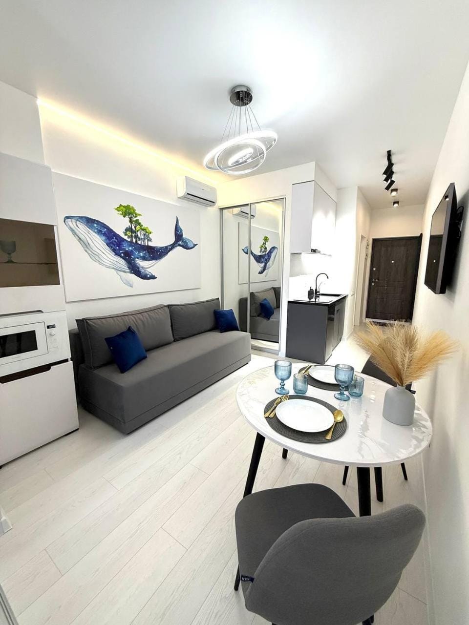 VIP Arcadia apartment Blue Whale Apartment in Odessa