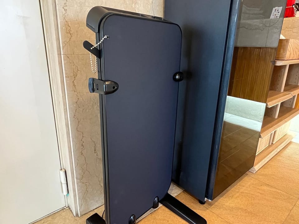 Lobby or reception, trouser press