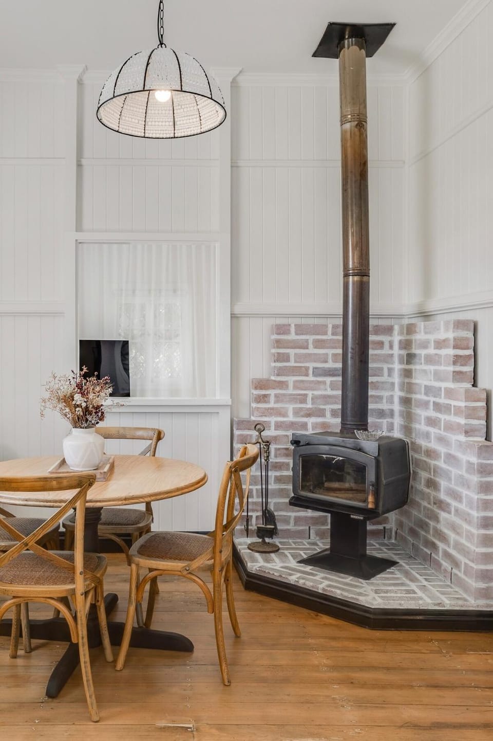 Character CBD Cottage House in Toowoomba