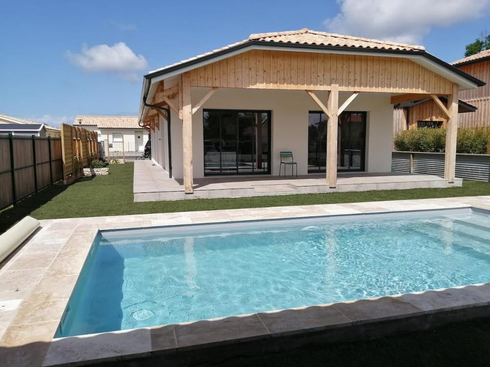 Garden, Swimming pool