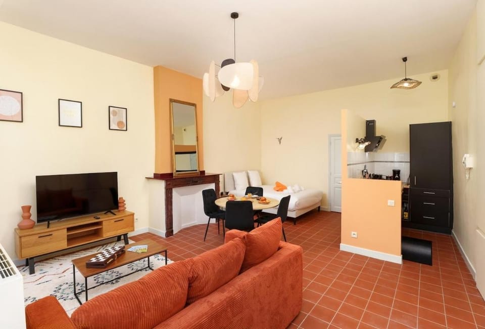 L'instant Voltaire Apartment in Carcassonne
