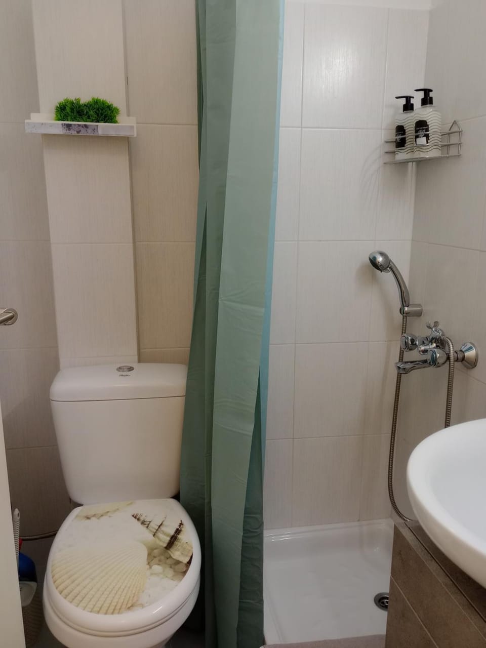 Garden studio Apartment in Piraeus Regional Unit, Greece