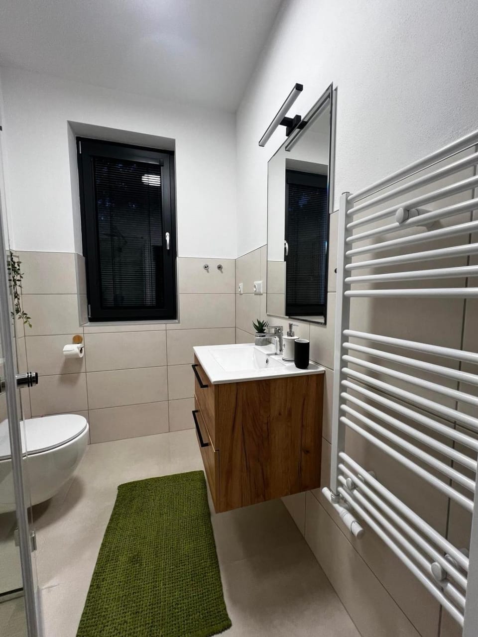 Shower, Bathroom, towels