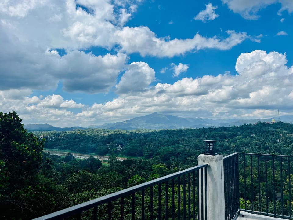 The Snug Homestay Apartment in Kandy