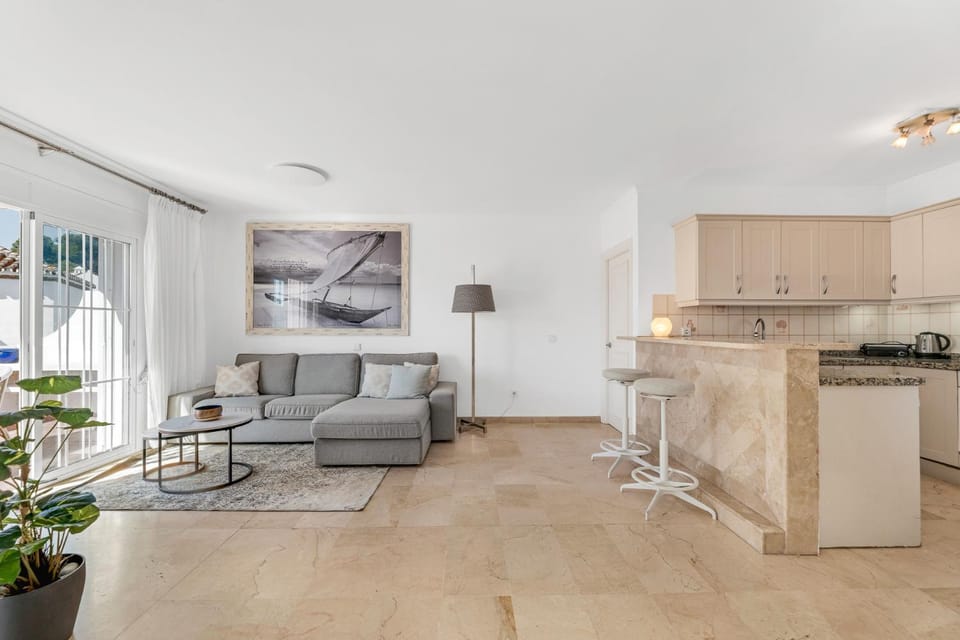 Cute Apartment in Benamara a few meters from the beach between Estepona &Marbella Apartment in Costa del Sol