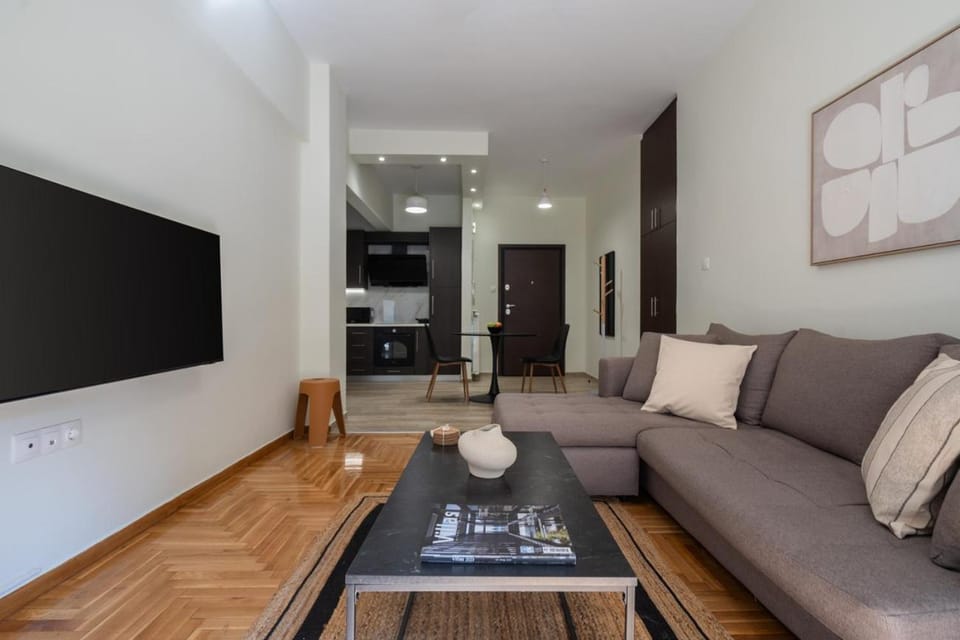 Communal lounge/ TV room, Living room